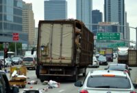 houston improperly loaded truck lawyer